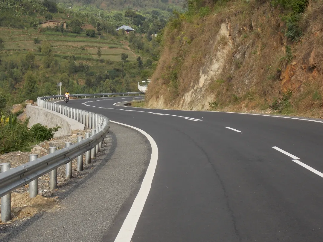 Private long distance road transfer in Rwanda
